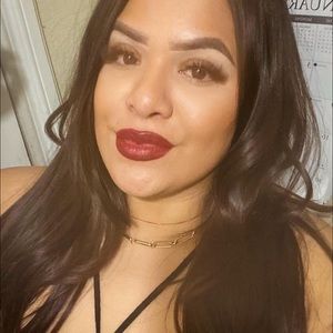 Meet your Posher, Maria